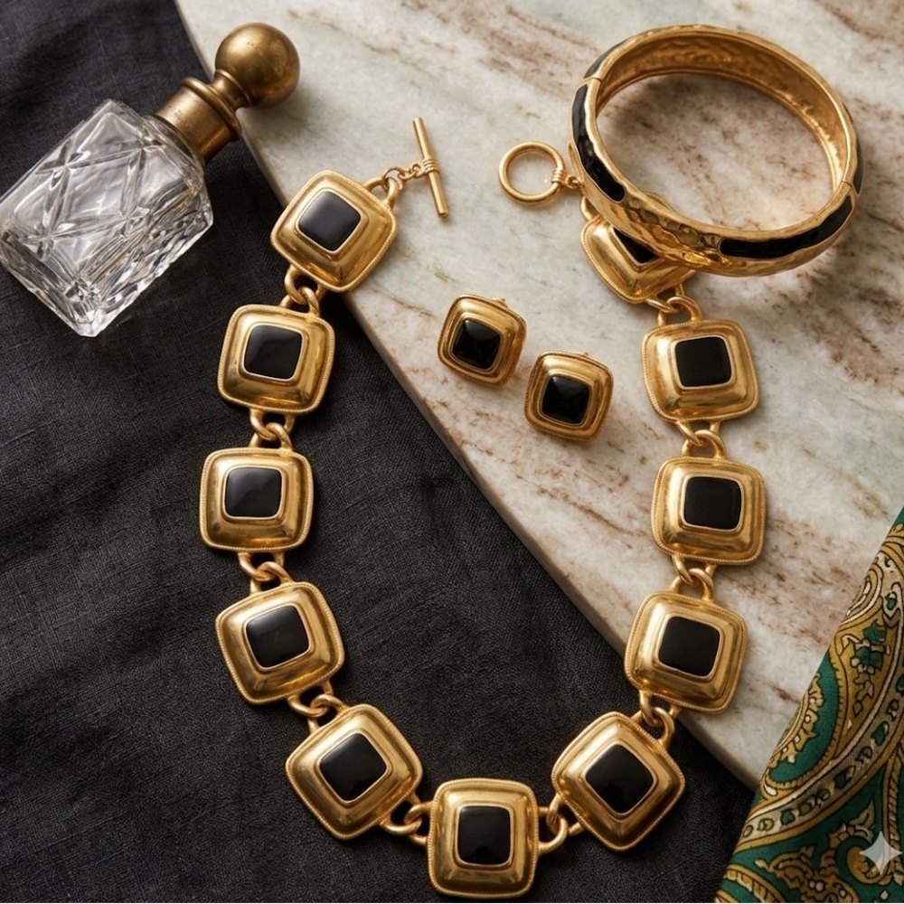 Vintage Gold & Black Enamel Statement Necklace Bold Chunky Chain Collar Jewelry